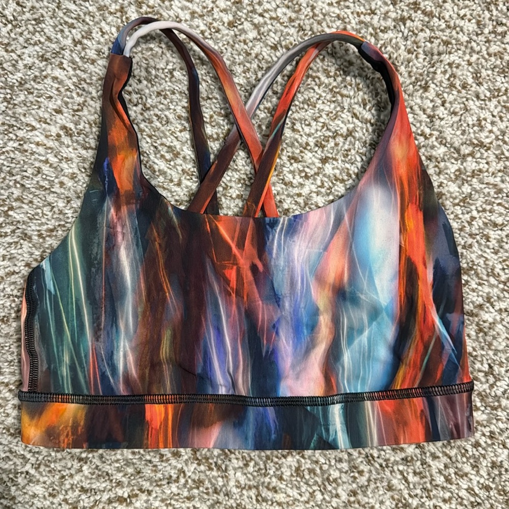 Lululemon sports bra